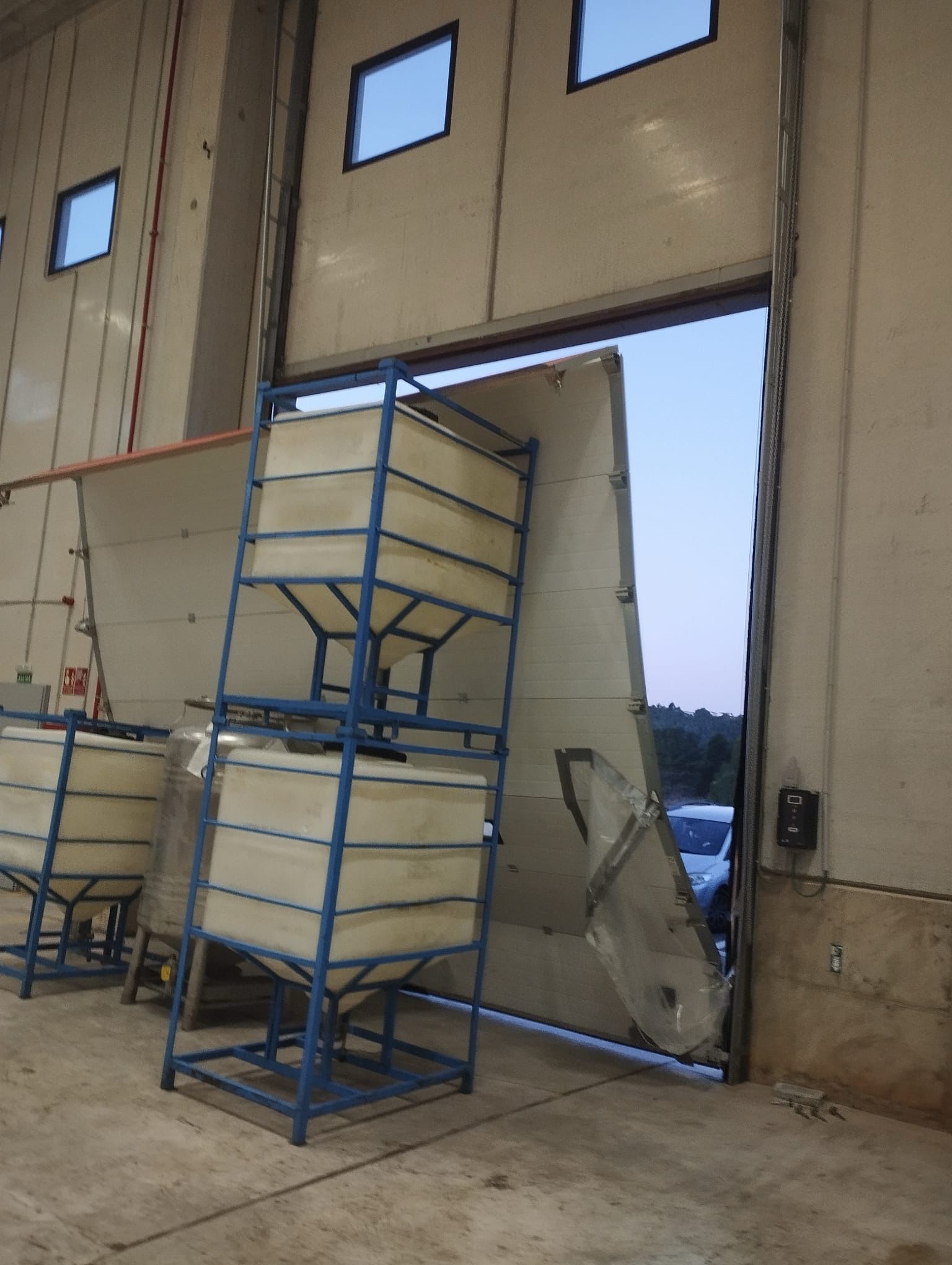 Reparación de puertas industriales